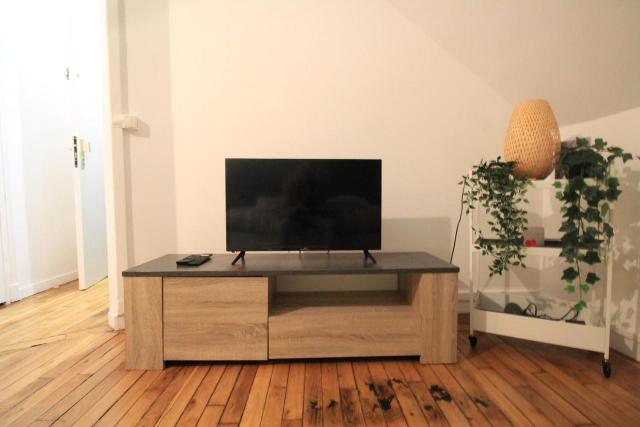 Disponible - Appartement Entier - 10Mn Rer B Aeroport Cdg - Paris Gare Du Nord, T11 Express, Le Bourget, Tout Equipe, Netflix Gratuit, 3 Personnes, 4Eme Etage, Escaliers, Parc Des Expositions, Parking Rue Gratuit Apres 19H Дранси Екстериор снимка