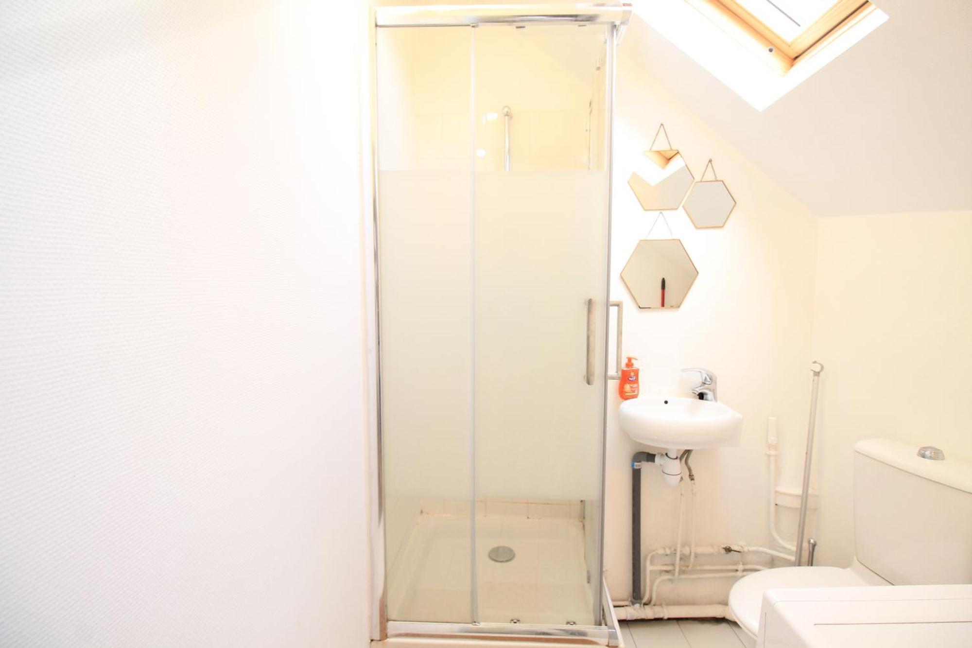 Disponible - Appartement Entier - 10Mn Rer B Aeroport Cdg - Paris Gare Du Nord, T11 Express, Le Bourget, Tout Equipe, Netflix Gratuit, 3 Personnes, 4Eme Etage, Escaliers, Parc Des Expositions, Parking Rue Gratuit Apres 19H Дранси Екстериор снимка